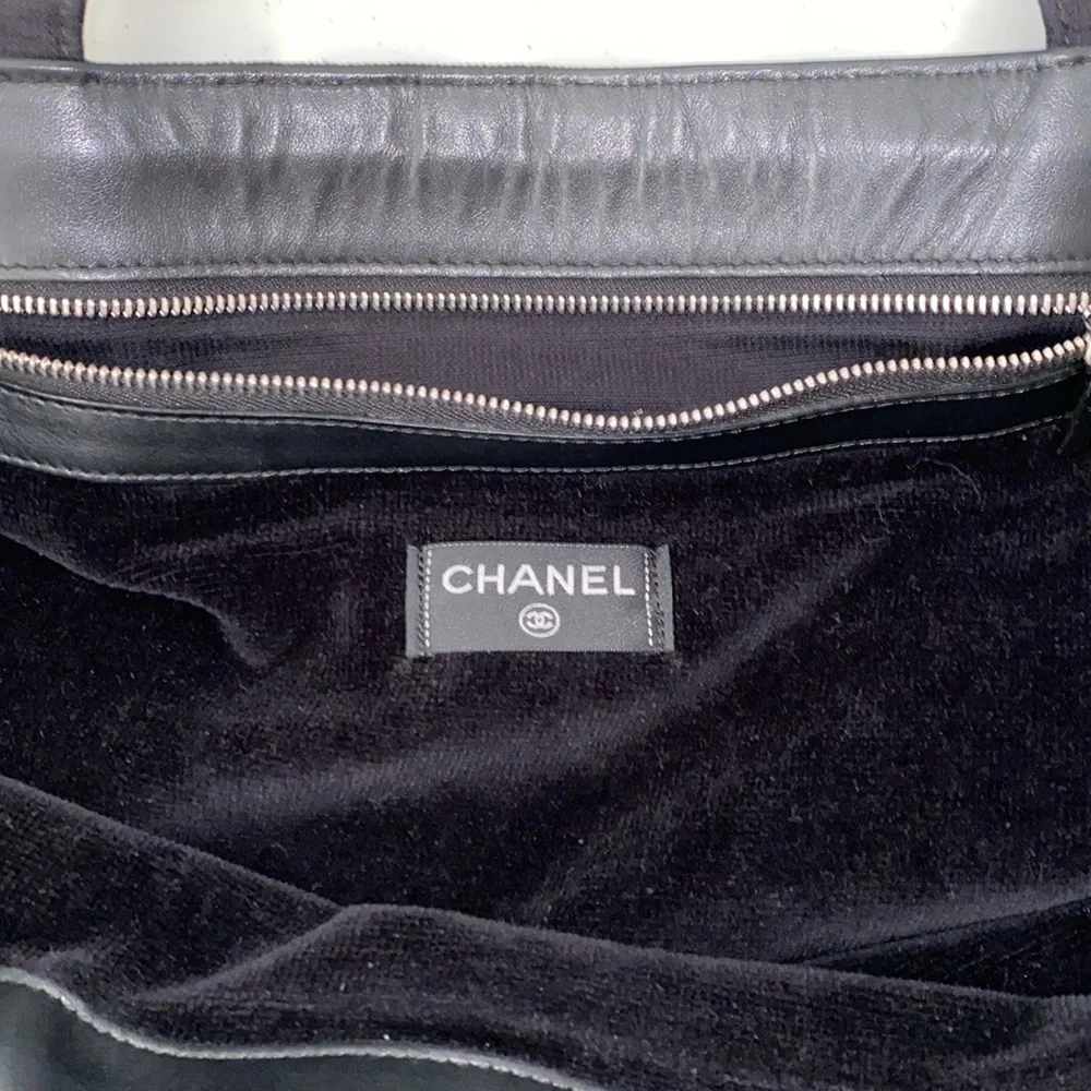 Chanel Tote Bag Pile Black Auth